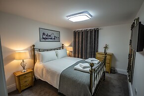 2 Bed- The Sandringham Suite