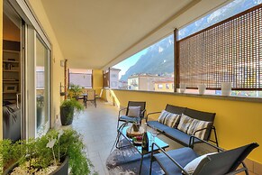 Suite 22