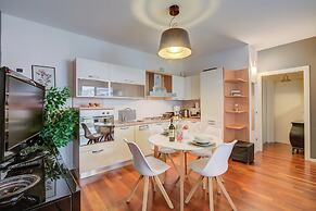 Suite 22