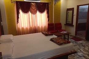 Goroomgo Heera Palace Mysore