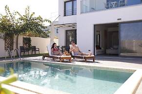 5star Villa Harmony w heated pool, Gym, Spa, Sauna