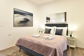 D&A Central Luxury Apartments