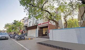 Itsy Hotels Aakash,100 Mts From Sardar Patel Stadium