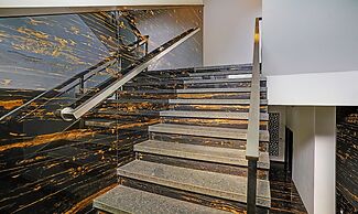 Treebo Prime Grand, Andheri