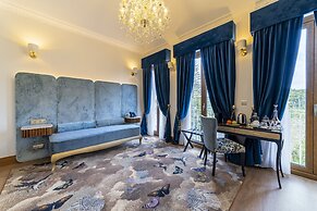 Sintra Marmoris Camelia