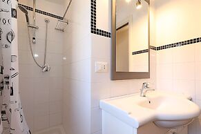 Monserrato Apartment