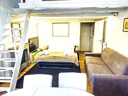 Monserrato Apartment