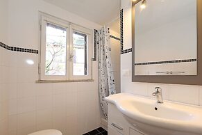 Monserrato Apartment