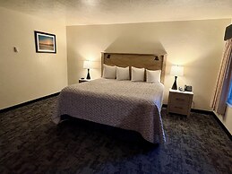 Clover Creek Inn