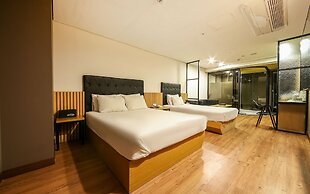 Jinju Chungmugongdong Cozy