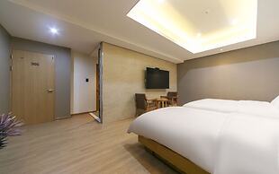 Yeongcheon The Best Hotel