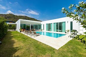 Modern 4 Bedroom Pool Villa PMK-A2