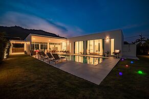 Modern 4 Bedroom Pool Villa PMK-A2