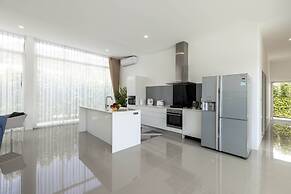 Modern 4 Bedroom Pool Villa PMK-A2