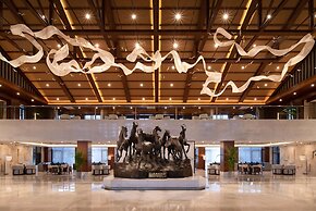 Howard Johnson by Wyndham LakeView Hotel Kunming