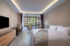 Howard Johnson by Wyndham LakeView Hotel Kunming
