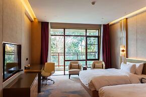 Howard Johnson by Wyndham LakeView Hotel Kunming