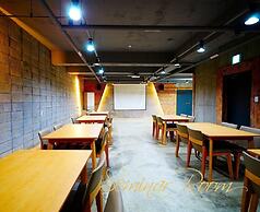 Hwangsil Tourist Hotel