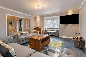 Maynor - Large Luxury House Log Burner Central Location