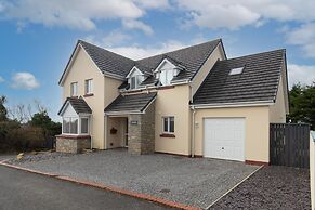 Maynor - Large Luxury House Log Burner Central Location