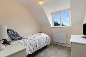 Maynor - Large Luxury House Log Burner Central Location