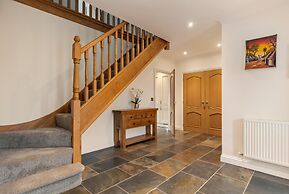 Maynor - Large Luxury House Log Burner Central Location