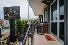 Umut Apartments