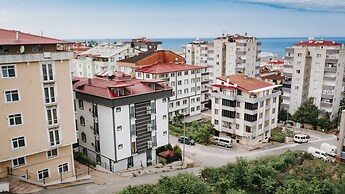 Umut Apartments
