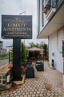 Umut Apartments