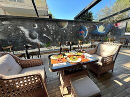 City Moonlight Apart Hotel