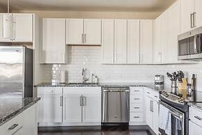 Kasa Dilworth Charlotte