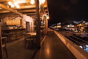 Sapphire Stone House