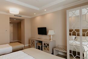 Flower Hotels & Resorts