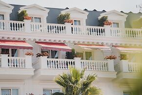 Flower Hotels & Resorts