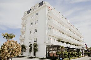 Flower Hotels & Resorts