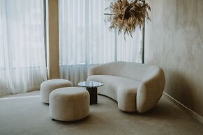 Flower Hotels & Resorts