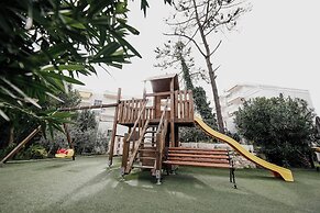 Flower Hotels & Resorts