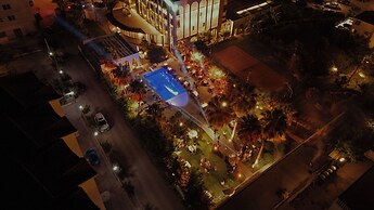 Flower Hotels & Resorts