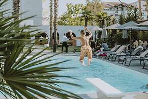 Flower Hotels & Resorts