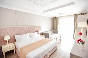 Flower Hotels & Resorts