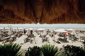 Flower Hotels & Resorts