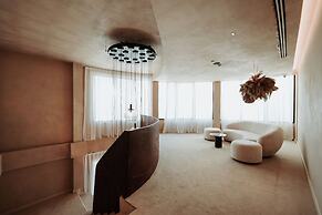 Flower Hotels & Resorts