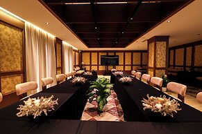 Flower Hotels & Resorts