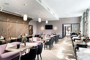 elaya hotel regensburg city center