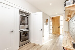 The White Pearl - Luxury Chalet W/mountain Views