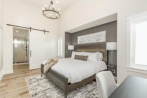 The White Pearl - Luxury Chalet W/mountain Views