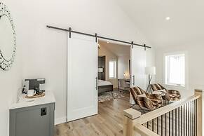 The White Pearl - Luxury Chalet W/mountain Views