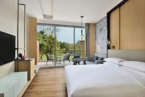 Courtyard by Marriott Aravali Resort