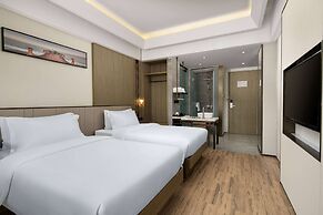 Microtel by Wyndham Sanya Dadonghai