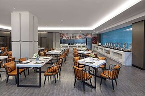 Microtel by Wyndham Sanya Dadonghai